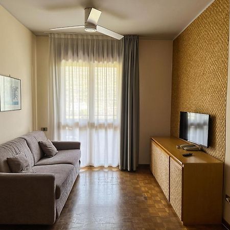 ريفا ديل غاردا Residence Monica المظهر الخارجي الصورة