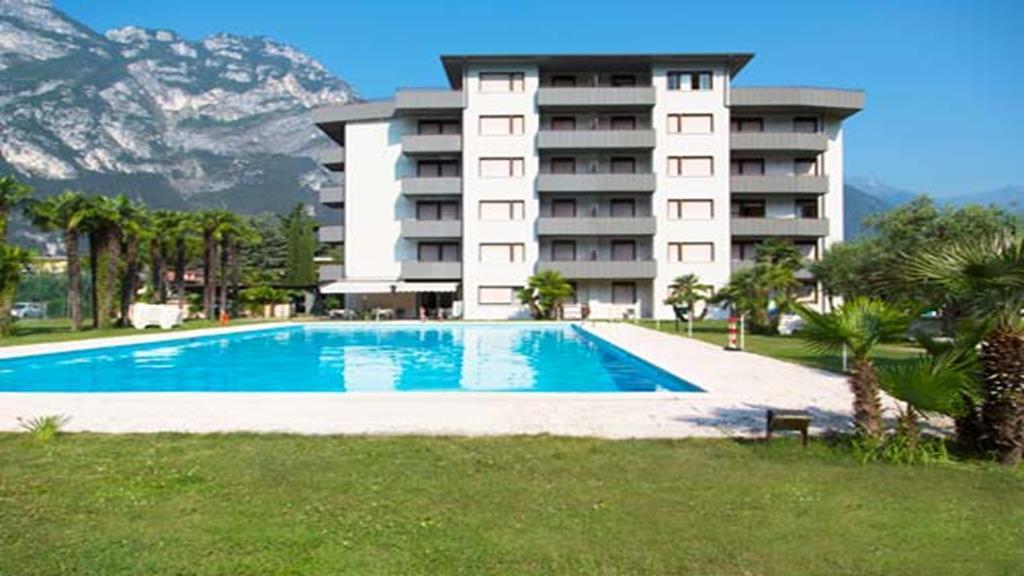 ريفا ديل غاردا Residence Monica المظهر الخارجي الصورة