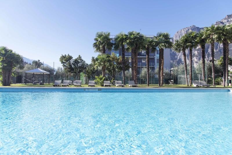 ريفا ديل غاردا Residence Monica المظهر الخارجي الصورة